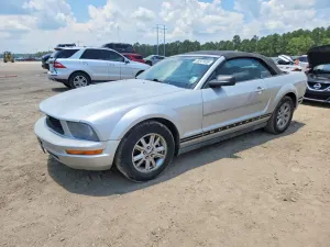 Ford Mustang 4.0L 6 2005