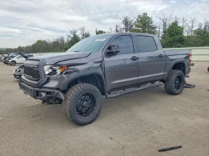 Toyota Tundra 5.7L 8 2016