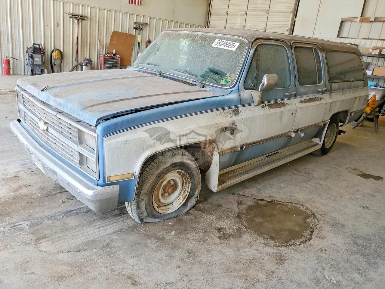 Chevrolet Suburban 5.7L 8 1984