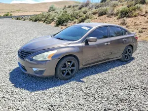 Nissan Altima 2.5L 4 2015