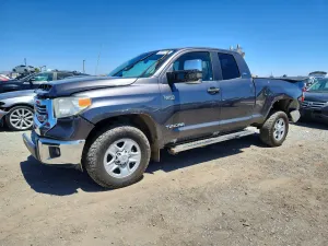 Toyota Tundra 5.7L 8 2017