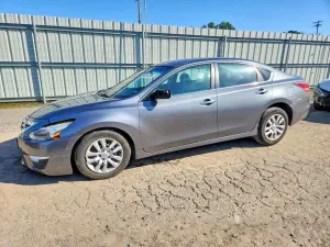 Nissan Altima 2.5L 4 2015