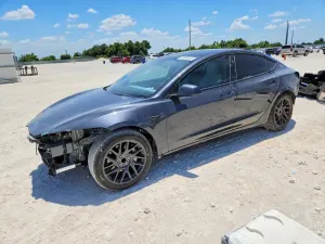 Tesla Model 3 2025