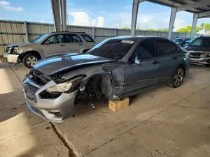 Infiniti Q70 3.7L 6 2017