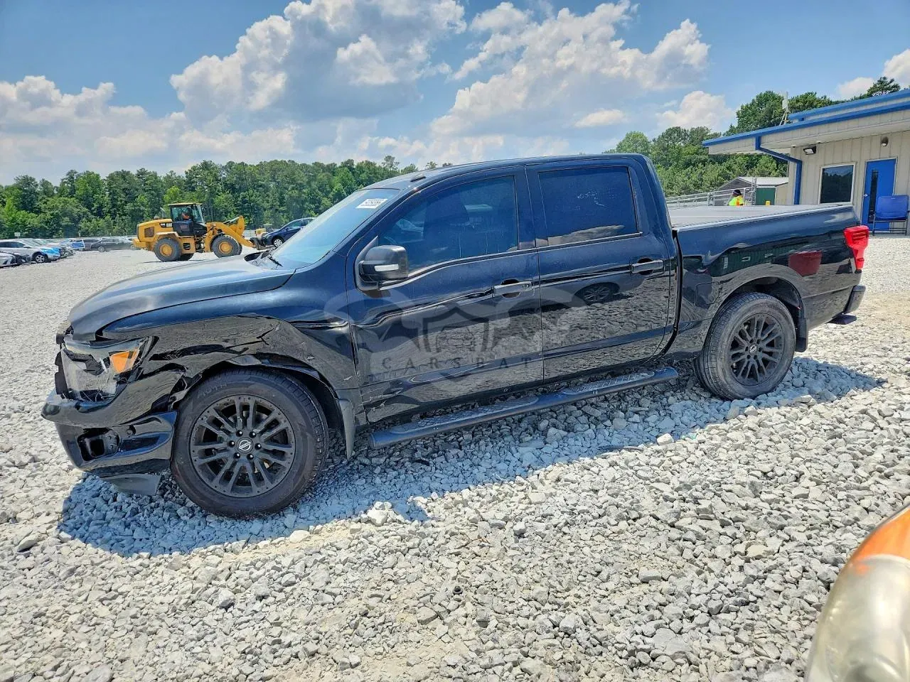 Nissan Titan 5.6L 8 2019