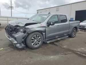 Chevrolet Silverado 1500 5.3L 8 2024