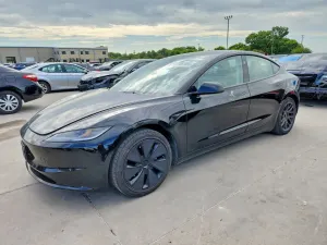 Tesla Model 3 2024