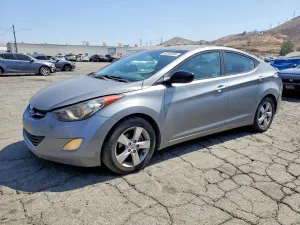 Hyundai Elantra 1.8L 4 2012