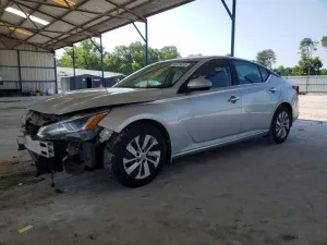 Nissan Altima 2.5L 4 2019