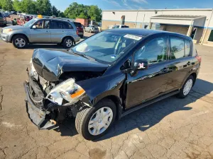Nissan Versa 1.8L 4 2010