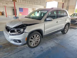 Volkswagen Tiguan 2.0L 4 2012