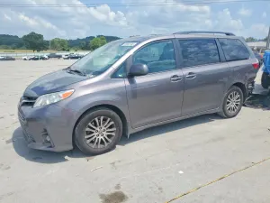 Toyota Sienna 3.5L 6 2020