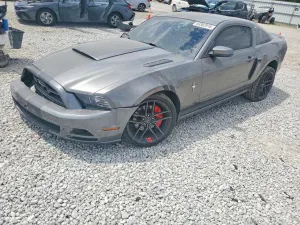 Ford Mustang 3.7L 6 2014