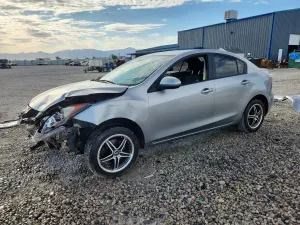 Mazda 3 2.0L 4 2013