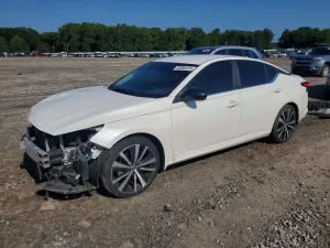 Nissan Altima 2.5L 4 2019