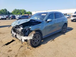 Mercedes-Benz GLC 2.0L 4 2026