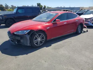 Tesla Model S 2014
