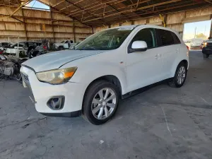Mitsubishi Outlander 2.4L 4 2015