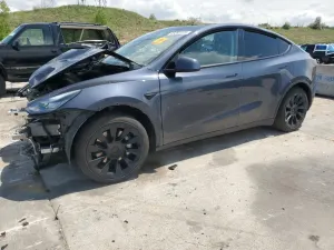 Tesla Model Y 2021