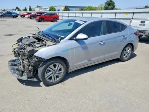 Hyundai Elantra 2.0L 4 2020