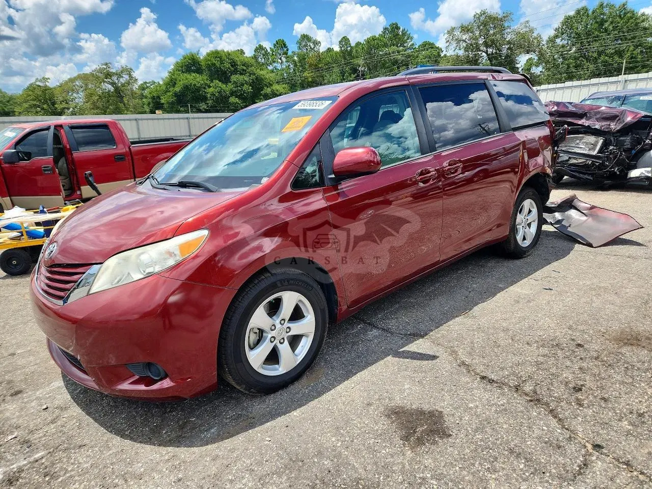 Toyota Sienna 3.5L 6 2016