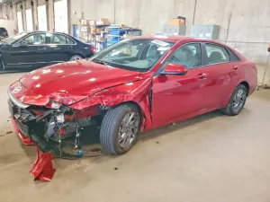 Hyundai Elantra 2.0L 4 2024