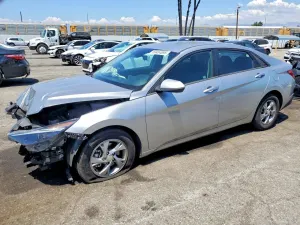 Hyundai Elantra 2.0L 4 2022
