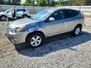 Nissan Rogue 2.5L 4 2013