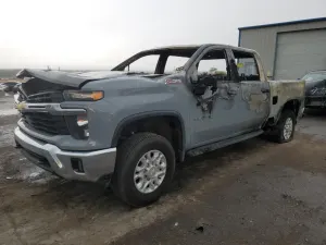 Chevrolet Silverado 1500 6.6L 8 2024