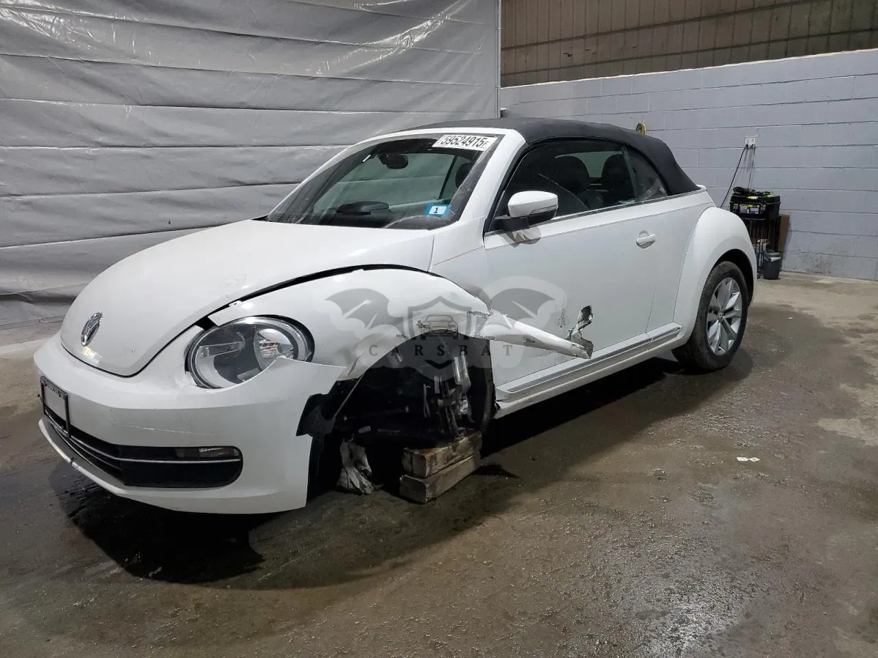 Volkswagen Beetle 2.0L 4 2013