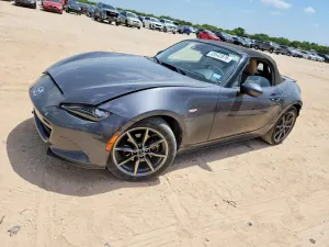 Mazda MX-5 (Miata) 2.0L 4 2016