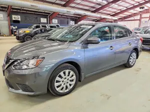 Nissan Sentra 1.8L 4 2017