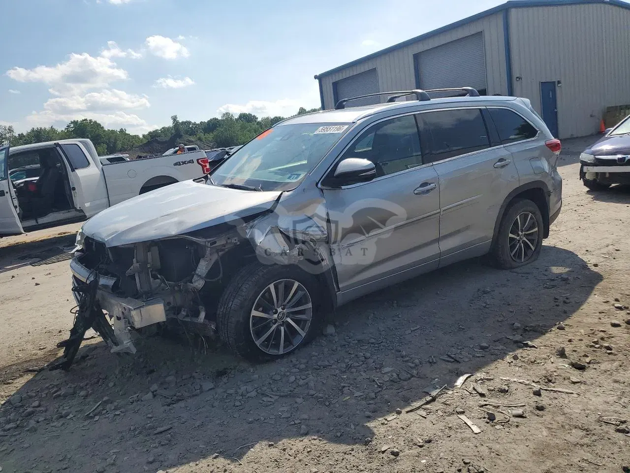 Toyota Highlander 3.5L 6 2017