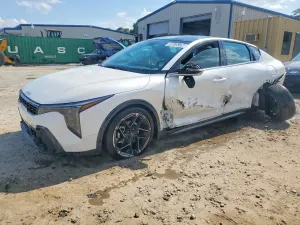 Kia K4 2.0L 4 2025