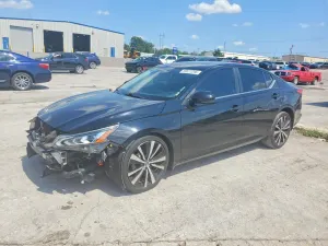 Nissan Altima 2.0L 4 2021