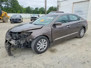 Nissan Altima 2.5L 4 2015