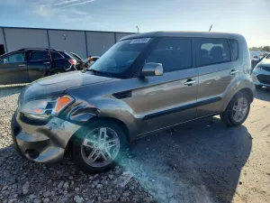 Kia Soul 2.0L 4 2011