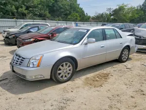 Cadillac DTS 4.6L 8 2011