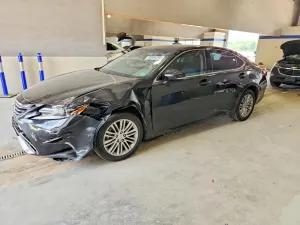 Lexus ES 3.5L 6 2017