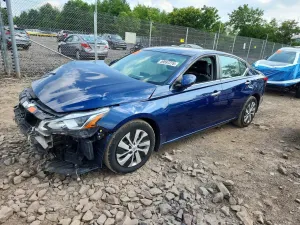 Nissan Altima 2.5L 4 2019