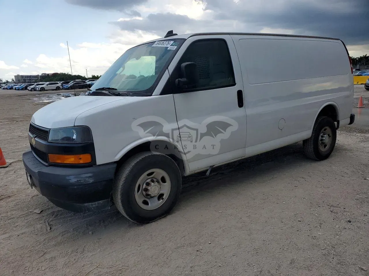 Chevrolet Express 4.3L 6 2021