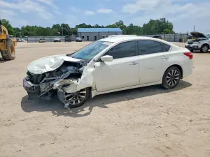 Nissan Altima 2.5L 4 2017