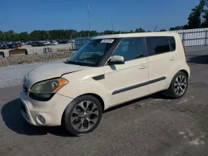 Kia Soul 2.0L 4 2013