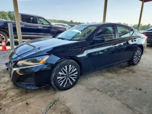 Nissan Altima 2.5L 4 2025