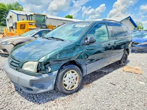Toyota Sienna 3.0L 6 2002