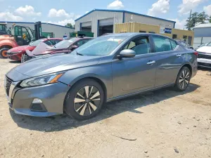 Nissan Altima 2.5L 4 2021