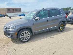 Volkswagen Tiguan 2.0L 4 2012