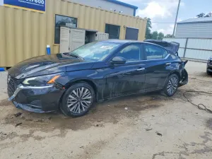 Nissan Altima 2.5L 4 2025