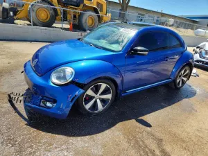 Volkswagen Beetle 2.0L 4 2012