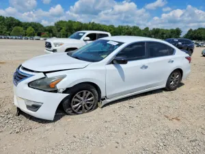 Nissan Altima 2.5L 4 2015